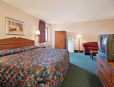 фото отеля Super 8 Motel Wakeeney