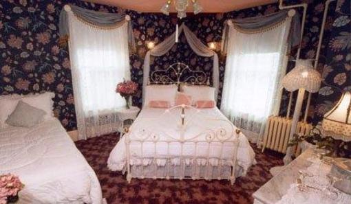 фото отеля Captain Mey's Bed and Breakfast