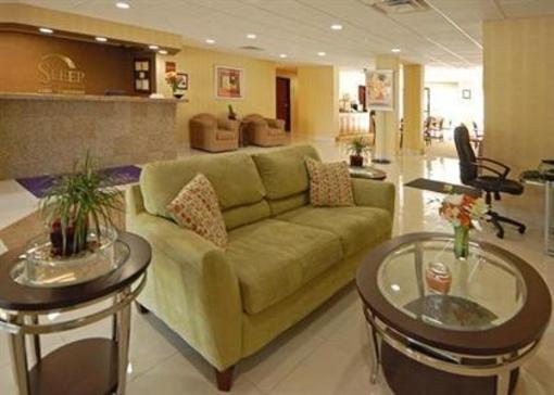 фото отеля Sleep Inn & Suites Riverdale