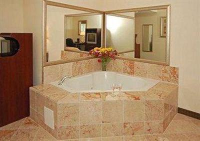 фото отеля Sleep Inn & Suites Riverdale