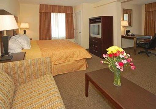 фото отеля Sleep Inn & Suites Riverdale