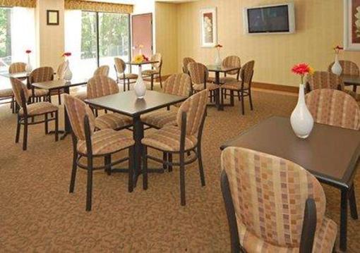 фото отеля Sleep Inn & Suites Riverdale