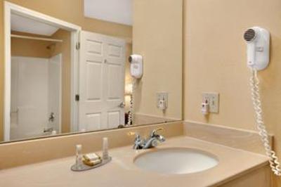 фото отеля Baymont Inn & Suites Martinsville