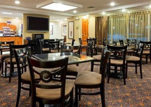 фото отеля Holiday Inn Express Hotel & Suites West Long Branch