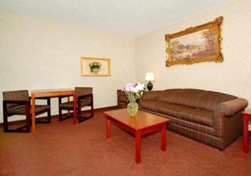 фото отеля Econo Lodge South