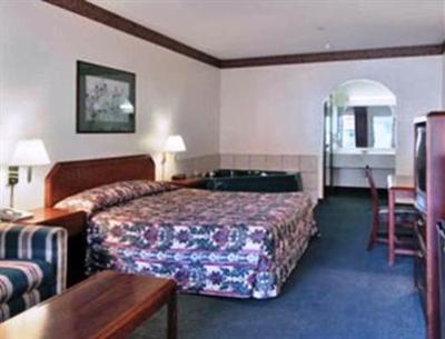 фото отеля Super 8 Motel Weslaco