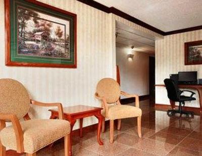 фото отеля Super 8 Motel Belleville (Michigan)