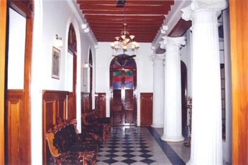 фото отеля Soorya Heritage Inn Puducherry