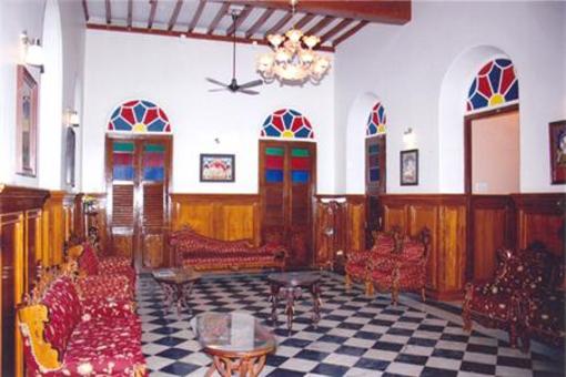 фото отеля Soorya Heritage Inn Puducherry