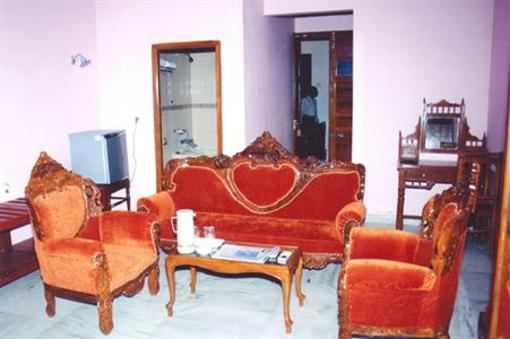 фото отеля Soorya Heritage Inn Puducherry