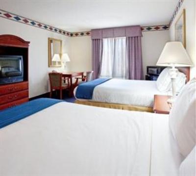 фото отеля Holiday Inn Express Hotel & Suites Mebane