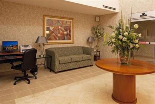 фото отеля Holiday Inn Express Hotel & Suites Mebane