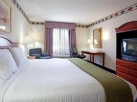 Holiday Inn Express Hotel & Suites Mebane