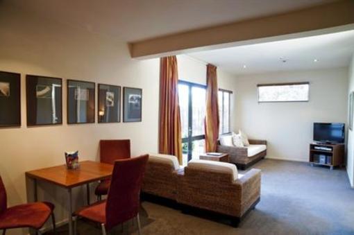 фото отеля Harvest Lodge