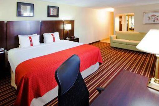фото отеля Holiday Inn Salisbury Downtown Area