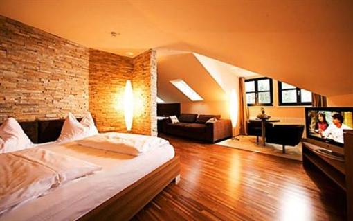 фото отеля Maiers Wellnesshotel Loipersdorf