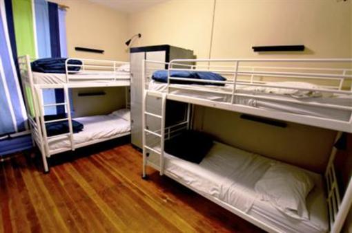 фото отеля Samesun Backpackers Vancouver