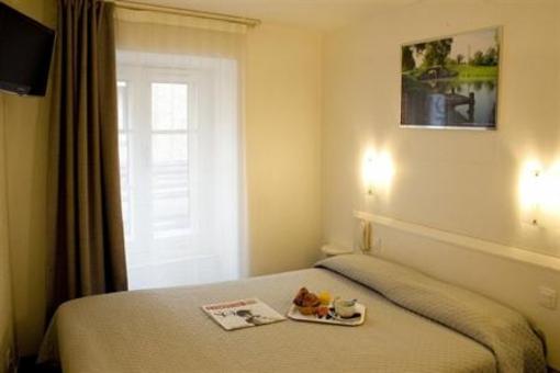 фото отеля Hotel Ours Blanc Centre