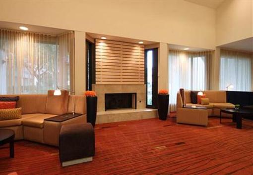 фото отеля Courtyard by Marriott Dallas Market Center