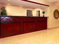 Howard Johnson Inn and Suites Central San Antonio