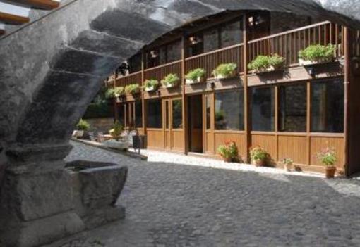фото отеля Hotel Casa Cornel Benasque