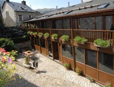 фото отеля Hotel Casa Cornel Benasque