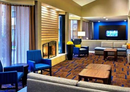 фото отеля Courtyard by Marriott Syracuse