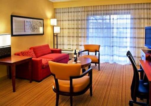фото отеля Courtyard by Marriott Syracuse