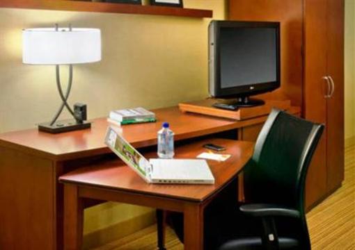 фото отеля Courtyard by Marriott Syracuse