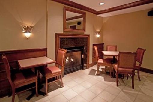 фото отеля Holiday Inn Express Chapel Hill