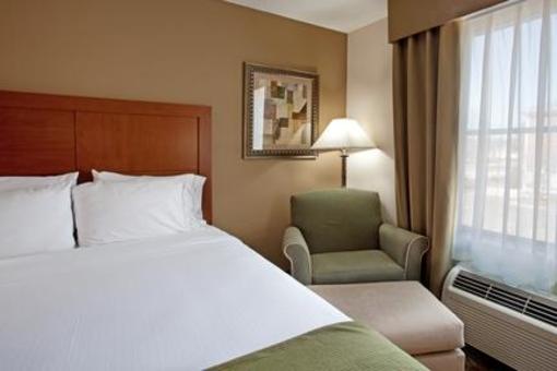 фото отеля Holiday Inn Express Chapel Hill