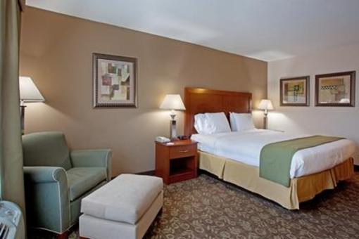 фото отеля Holiday Inn Express Chapel Hill