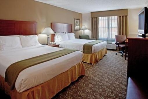 фото отеля Holiday Inn Express Chapel Hill