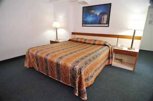 фото отеля Hotel Chacao Cumberland