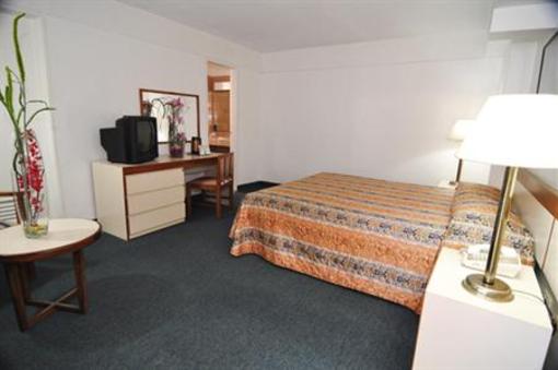 фото отеля Hotel Chacao Cumberland