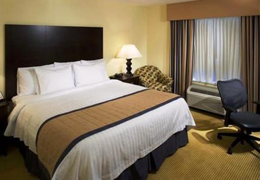 фото отеля Fairfield Inn & Suites Houston Intercontinental Airport