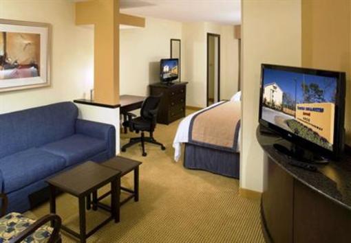 фото отеля Fairfield Inn & Suites Houston Intercontinental Airport