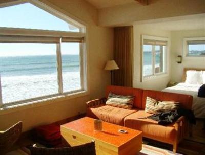 фото отеля Cypress Inn on Miramar Beach