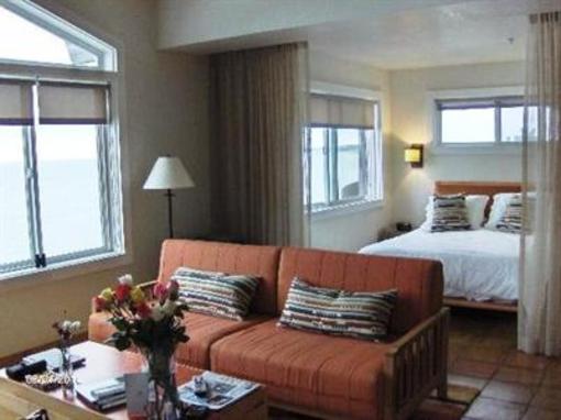фото отеля Cypress Inn on Miramar Beach