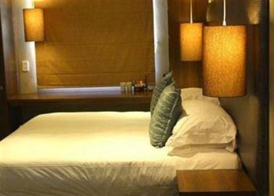 фото отеля Hotel On The Park Durban