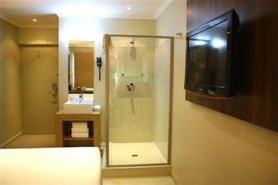 фото отеля Hotel On The Park Durban