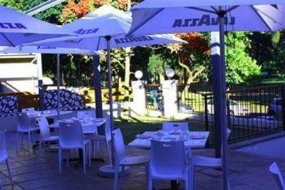 фото отеля Hotel On The Park Durban