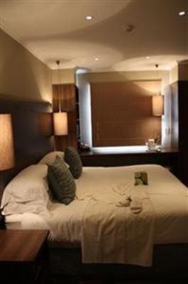 фото отеля Hotel On The Park Durban
