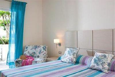 фото отеля Dionysos Sea Side Resort Mylopotas