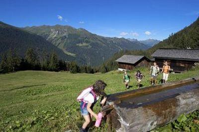 фото отеля BergSPA & Hotel Zamangspitze