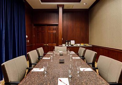 фото отеля Marriott Chicago Midway