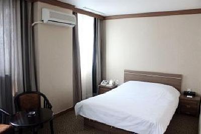 фото отеля Dawn Beach Hotel