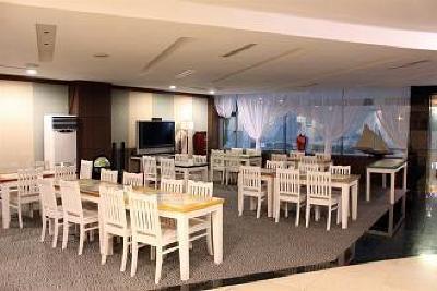 фото отеля Dawn Beach Hotel