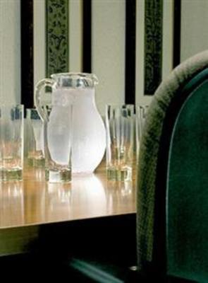 фото отеля Four Points by Sheraton Chicago Downtown / Magnificent Mile