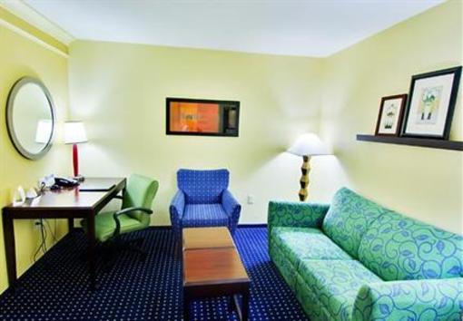 фото отеля SpringHill Suites Fresno